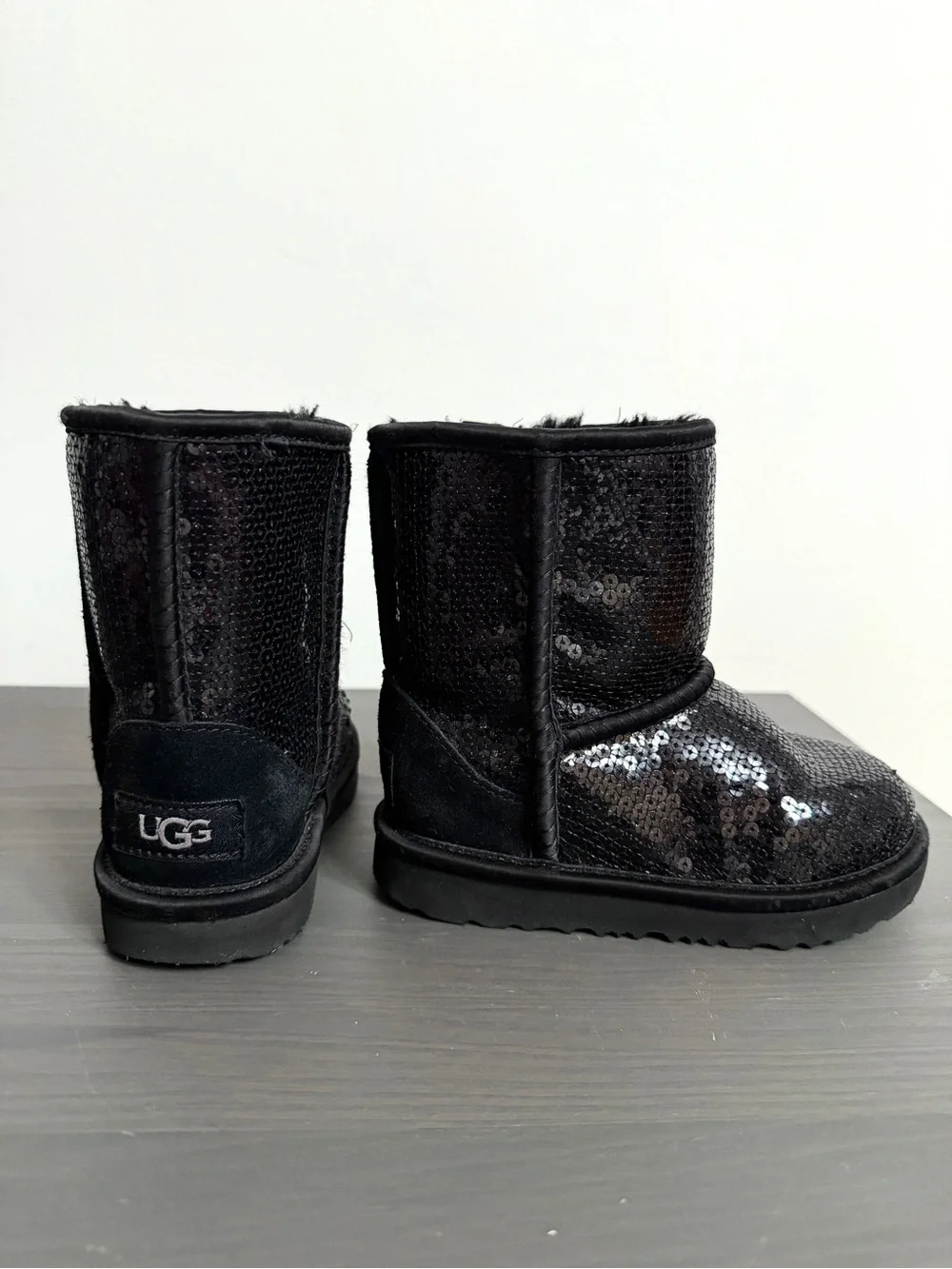 Girls Ugg sequins Boots - size 10 USA Girls